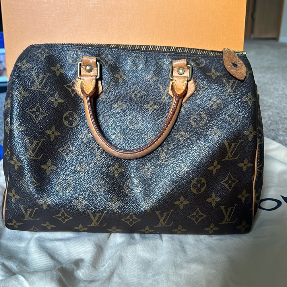 Vintage Louis Vuitton Speedy 30